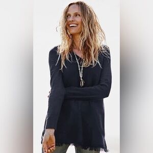 J.Jill  Easy Fringed Hem Navy blue V-Neck Tunic.